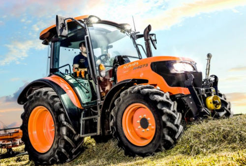 Kubota M4073