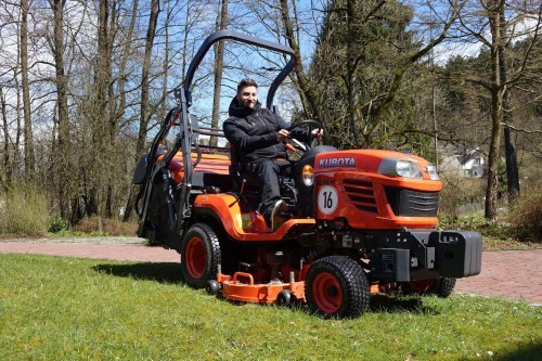 Kubota G26