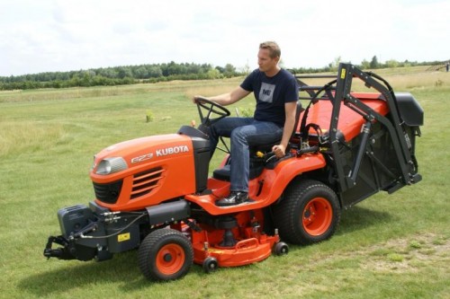 Kubota G23